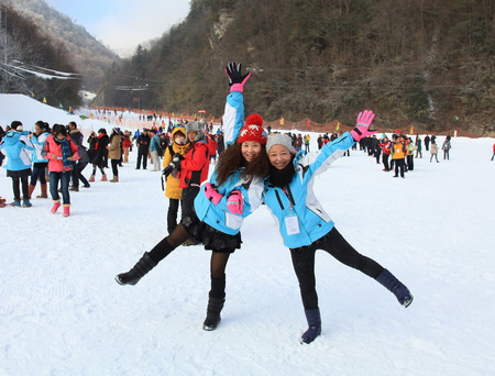 扫神码,送神农架天燕滑雪场门票(价值80元)