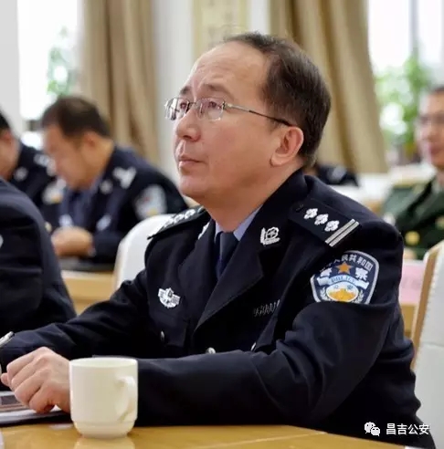 昌吉州公安局副局长卡德尔·库尔班:铁心跟党