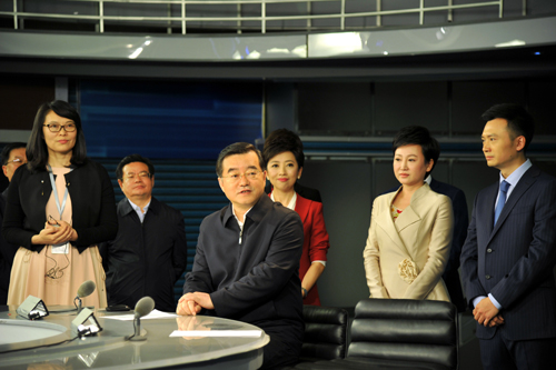 张庆伟在省直主要新闻媒体调研并主持召开新闻