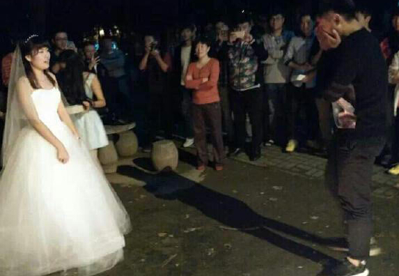 9月以来15人被毒蜂蜇 秋游防蜂少穿艳丽衣服