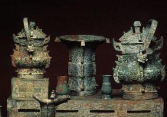 百所高校来汉抢博士 年薪12万起步安家费最高