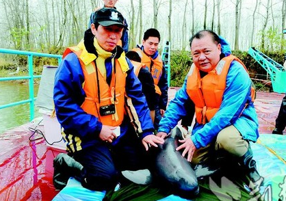 "88岁"公交见证武汉变迁 乘客从出生到三代同堂