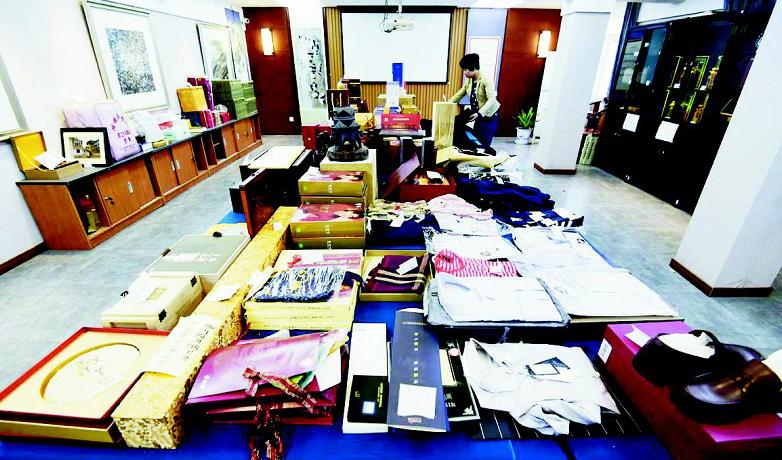 全省高校党的建设工作会议上强调:强化党委书