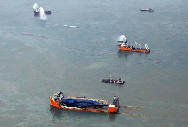 潘玮柏晒牵手照似公开恋情 真实情况让人心疼