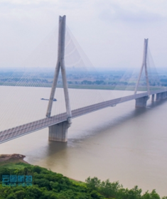 由西望东，不越雷池