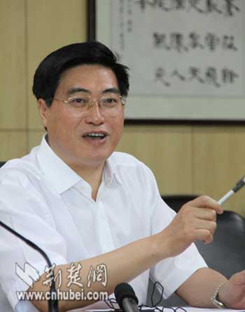 打造武汉江南金融商务中心:访武昌区委书记张光清
