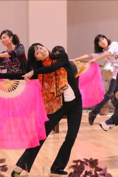 湖美校庆晚会首次彩排 评审组严格把关-荆楚网