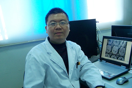 省新华医院定向导航微创术让偏瘫失语患者开