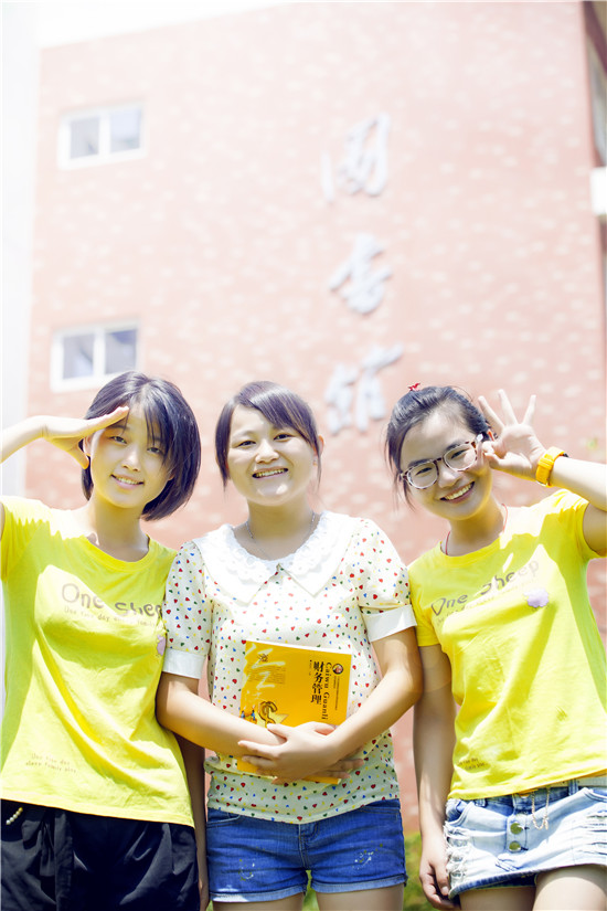 张恒皓 校园生活组图-荆楚网 www.cnhubei.com