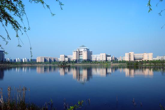 �人�Ƽ���ѧ