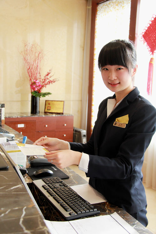 8.锦江国际大酒店 余静-荆楚网 www.cnhubei.c