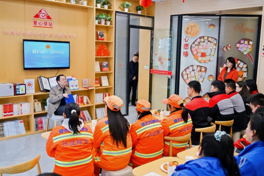 Ԫ����ů�⣬����������������ʡ�ܹ��Ὣ��˫�ڡ������͵���Ůְ���Ŀ���