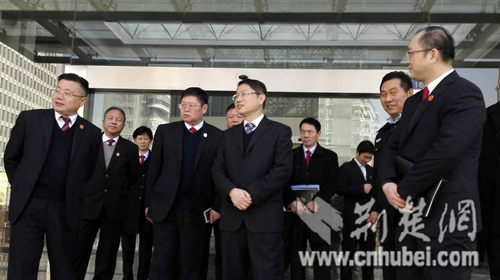 武汉海事法院新任院长吕小武到岗就职