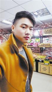 【青春福彩】李瑞明和他的校园鲜切水果店