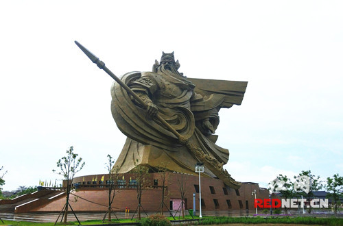 观楚王车马阵 游三国古城 全国旅游大咖感受荆