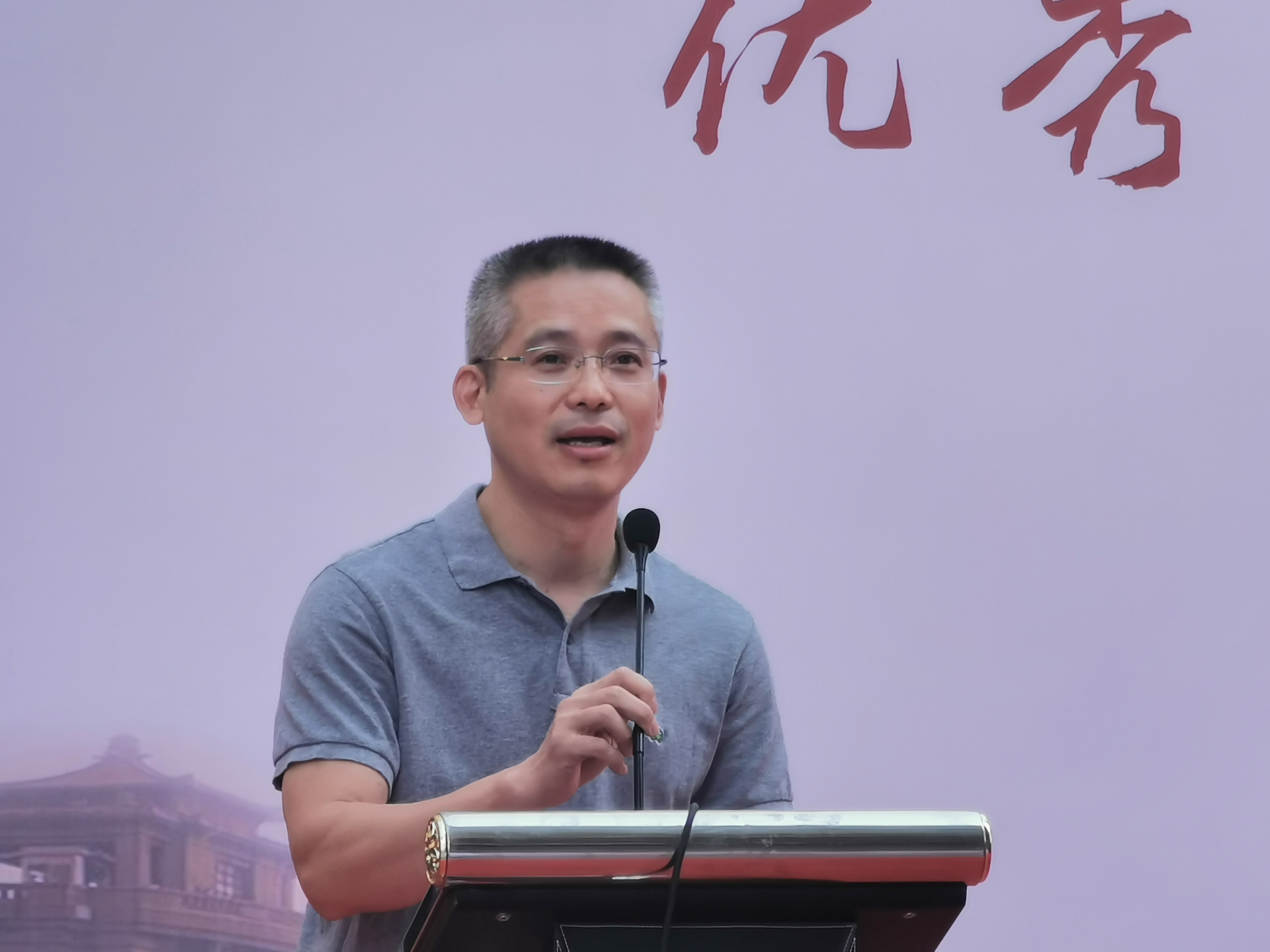 ��������ϣ��������������ע�����˲ŷ�չ�����ļ������˳ɳ�