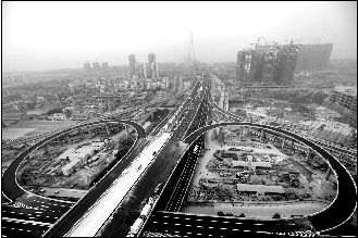 �人���߳������ſ���ͨ��