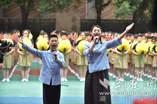 点燃党史学习热情 江汉区26所小学师生同唱一首歌