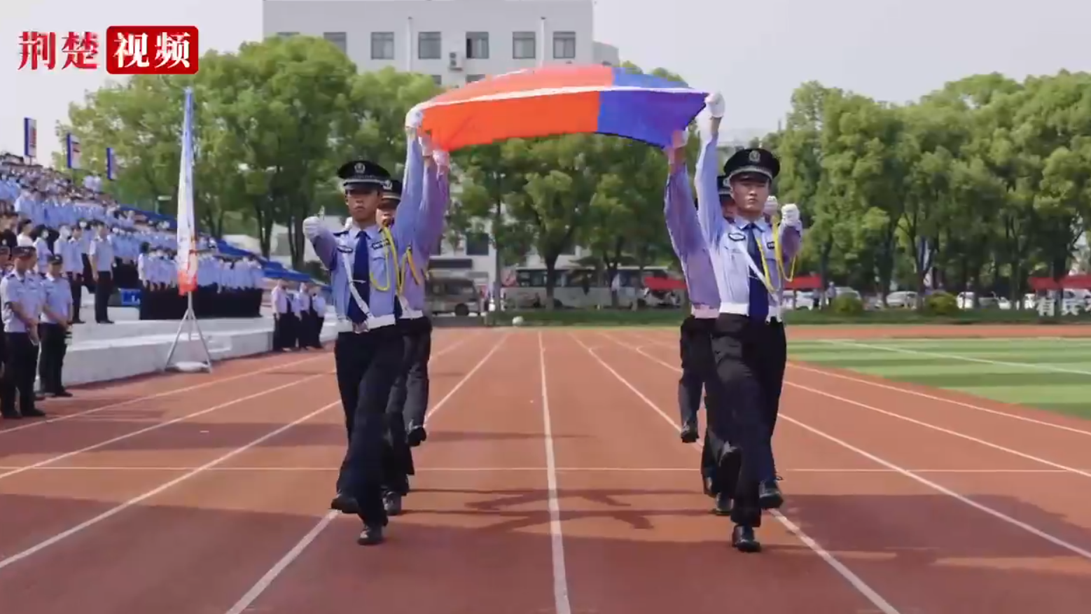 学思想铸忠诚 武汉警官职业学院举行警务技能展示活动