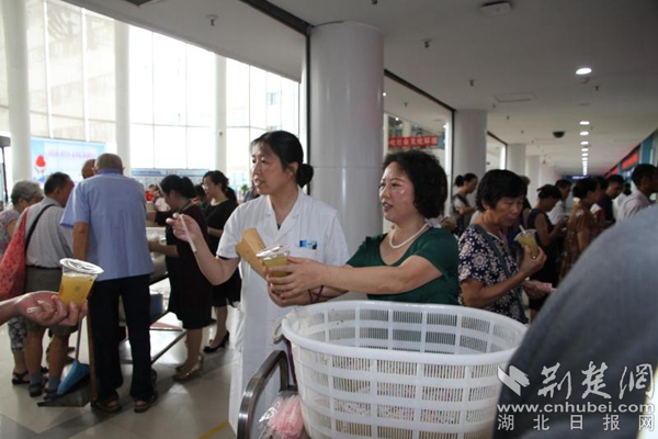 7000杯的清凉关爱 湖北省中山医院开展第二