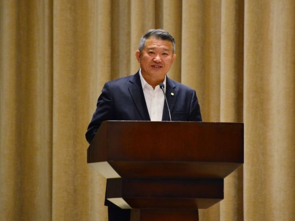 武汉大学校友陈东升武大改变了我的人生年轻朋友来武大绝对不枉此生