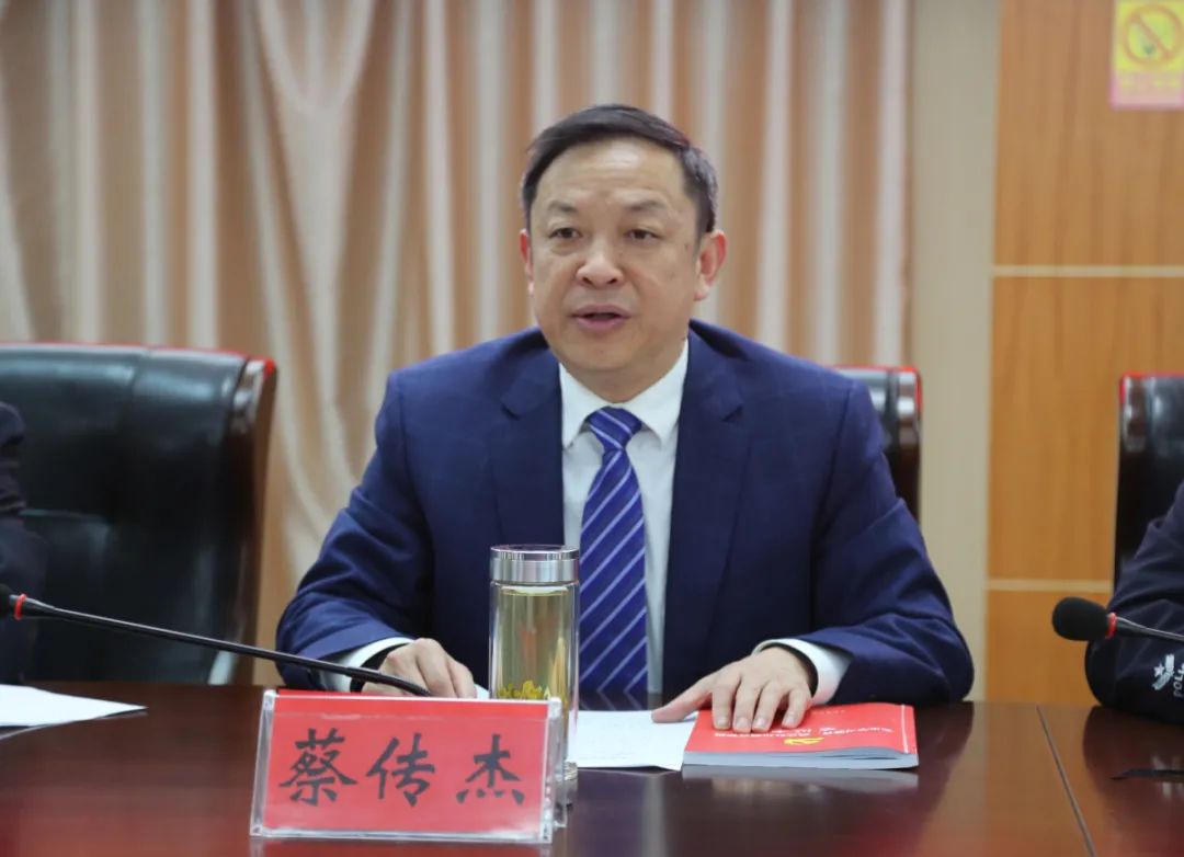 孝昌举行政法队伍教育整顿新闻发布会