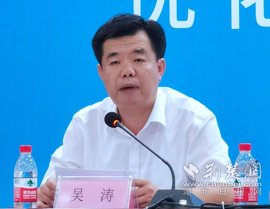 通山县委常委,常务副县长吴涛:县委县政府作出的承诺,绝不开"空头支票