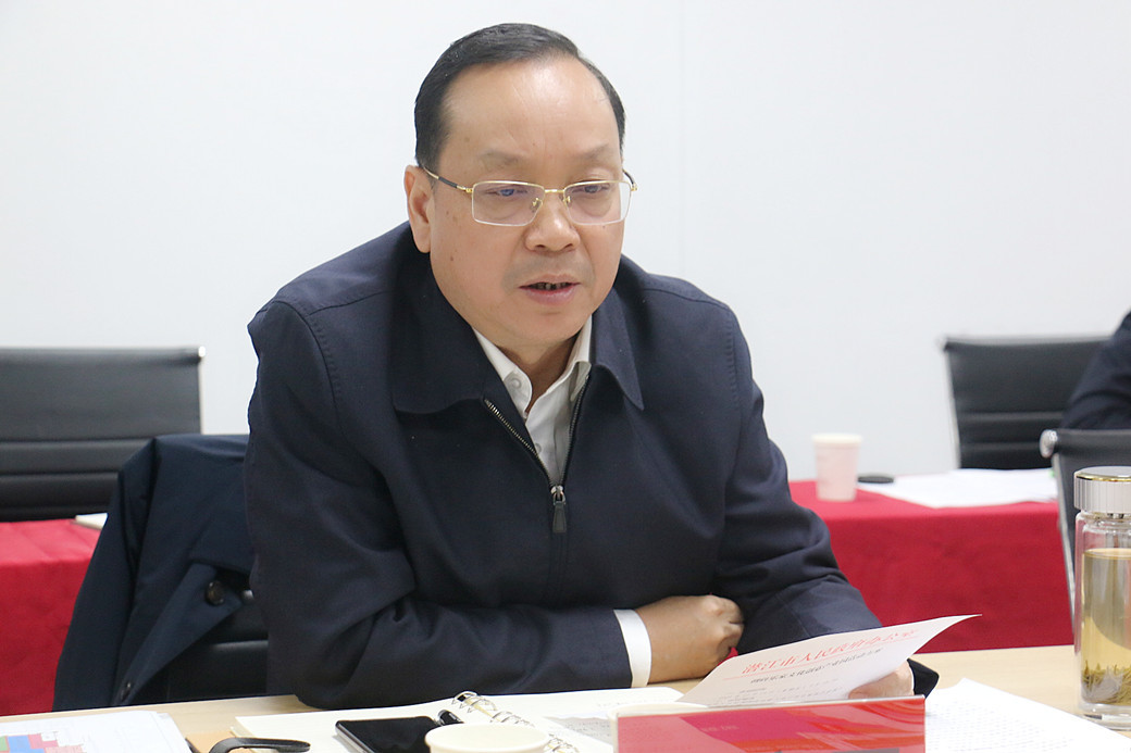 潜江新闻网讯(记者 王富田)12月10日,市委副书记,市长盛文军在调研乐