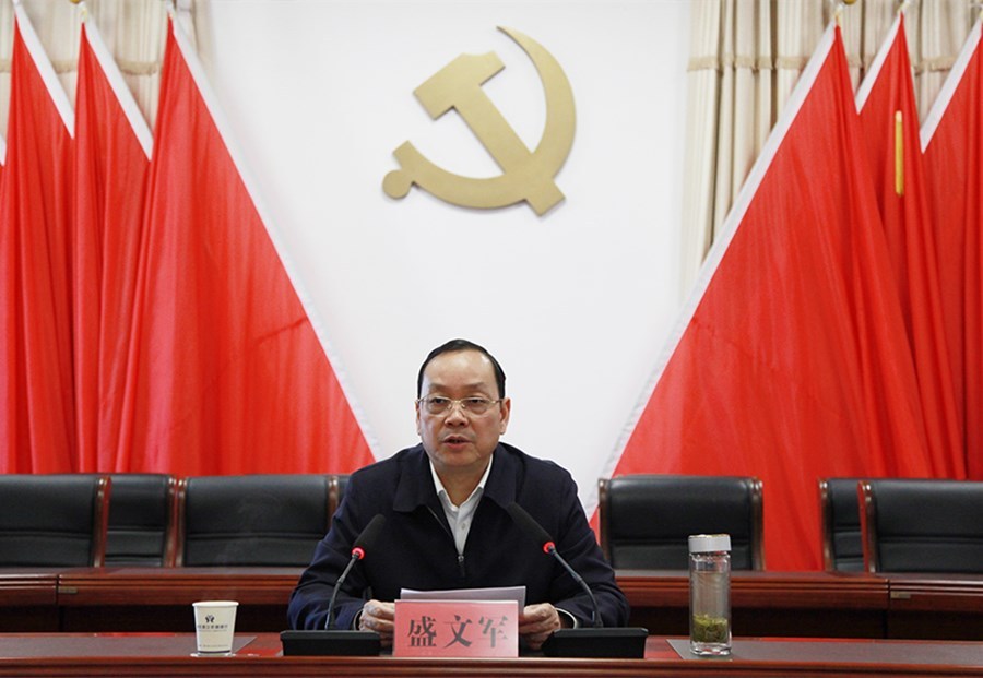 潜江新闻网讯(记者 曹以成)12月21日,市委副书记,市长盛文军赴老新镇