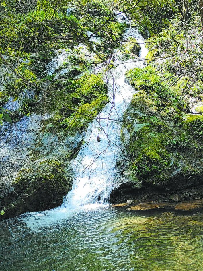 白岩沟大裂谷
