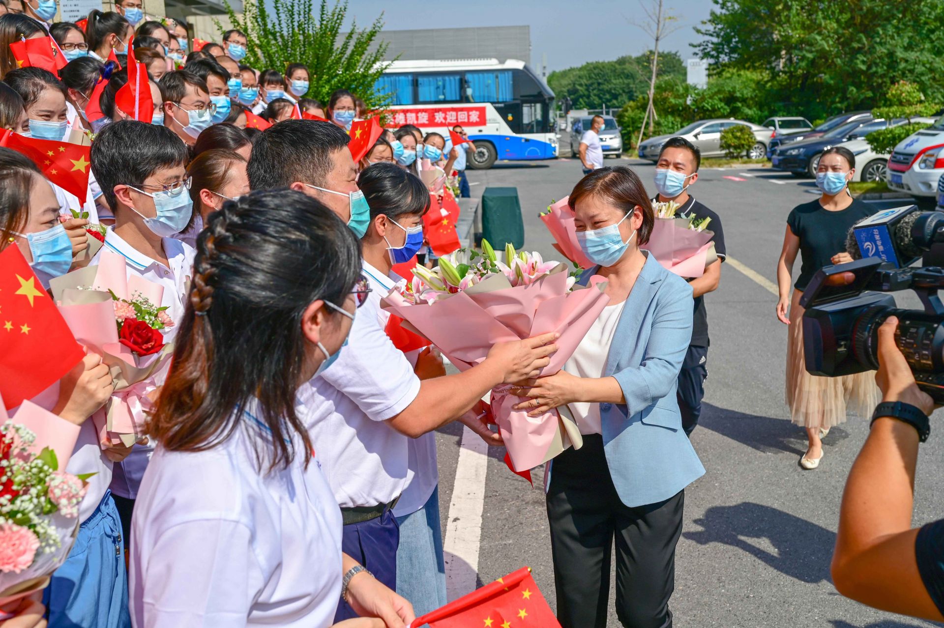 荆州市第一人民医院跑腿代挂的简单介绍