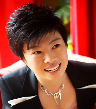 于丹谈香港:"文而化之"中的活色生香