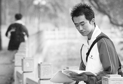 "英语狂人"范超——哲学英语信手拈来