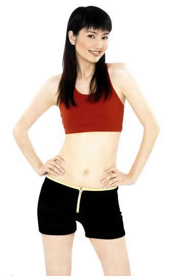 洪欣首穿泳装拍广告 自认性感是骨子里的(图)