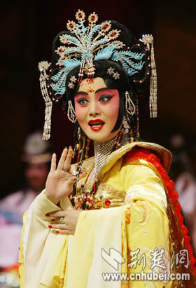 百炼器成——与武汉"戏痴"邓敏的对话(图)