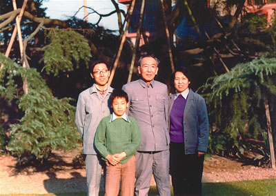 湖北日报独家刊发王任重女儿文章《忆慈父》(图)