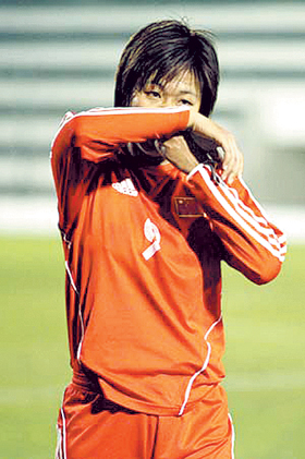 中国女足在备战世界杯的过程中无一日安宁,从袁帆莫名奇妙离队开始