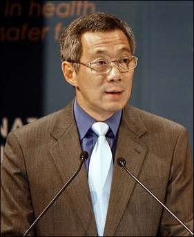 新加坡近日宣布大幅提高该国公务员薪水,总理李显龙的年薪比美国总统