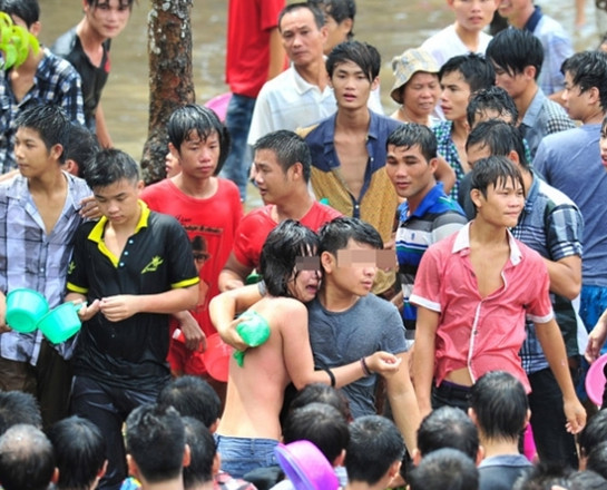 海南嬉水节多名女子遭性骚扰当地介入调查图