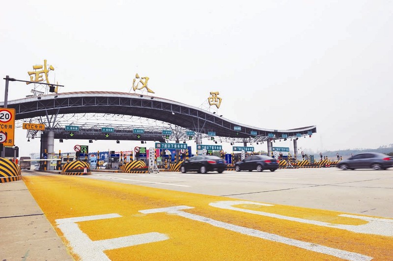 喜的是高速没有变龟速 忧的是新手上路频惹祸