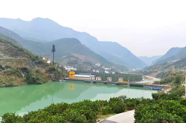 兴山县古夫镇深渡河村