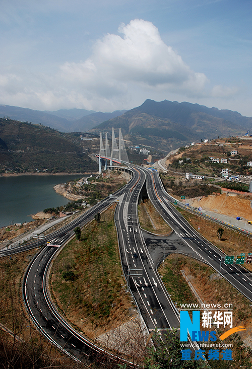奉节夔门高速公路出口.奉节宣传部供图