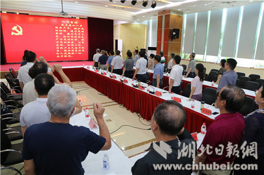 汉市城管委党组书记张军一行考察百步亭党建工