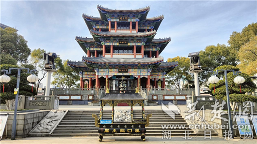 大美江汉春天里的龙王庙公园