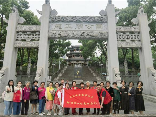 踏青有趣 绿园有戏 龙王庙公园志愿服务活动